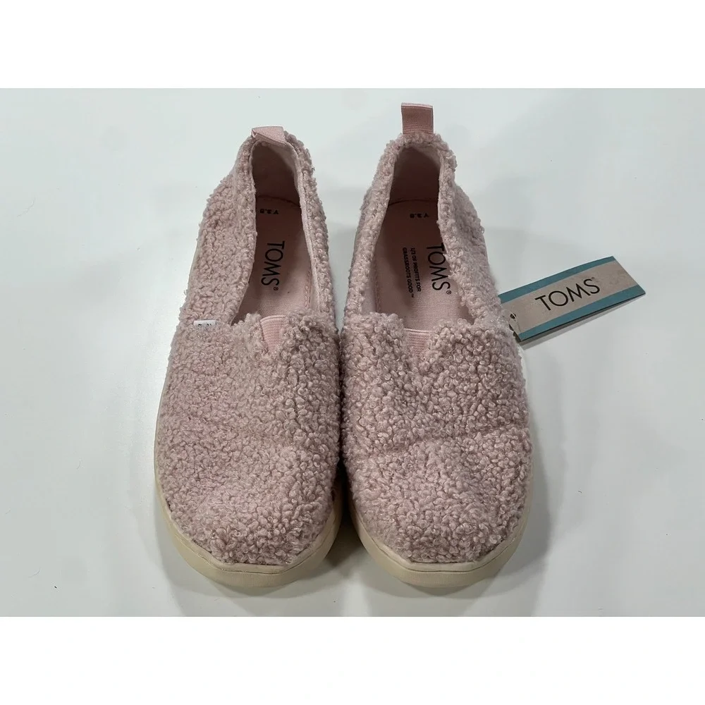 NWT TOMS Youth 3.5Y Alpargata Cloudy Pink Fuzzy Faux‎ Shearling Shoes [10018675]